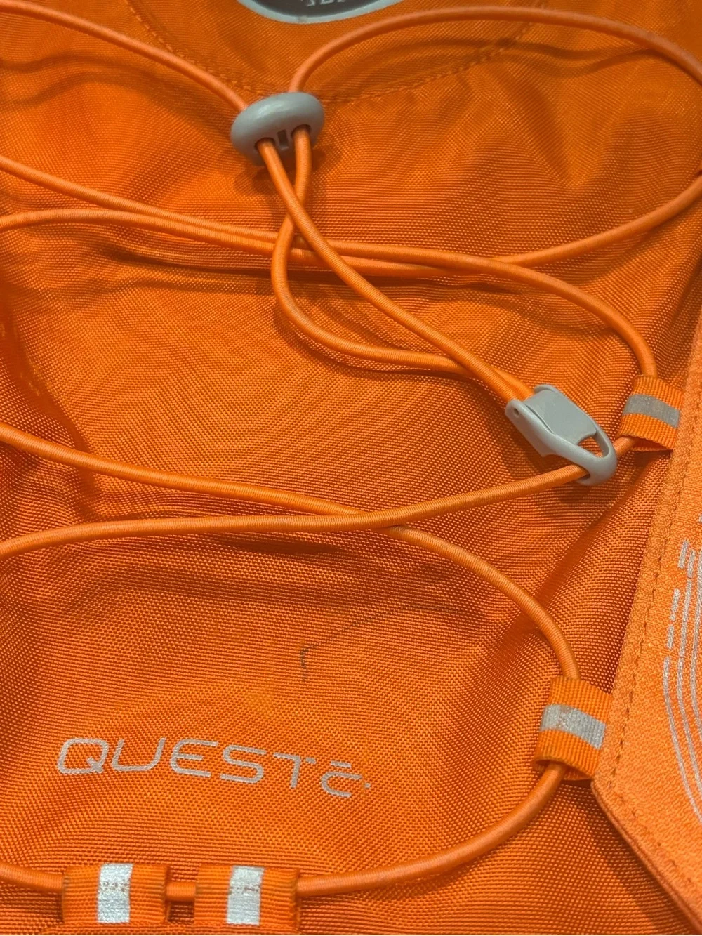 OSPREY Orange Men's Quest Daypack Backpack